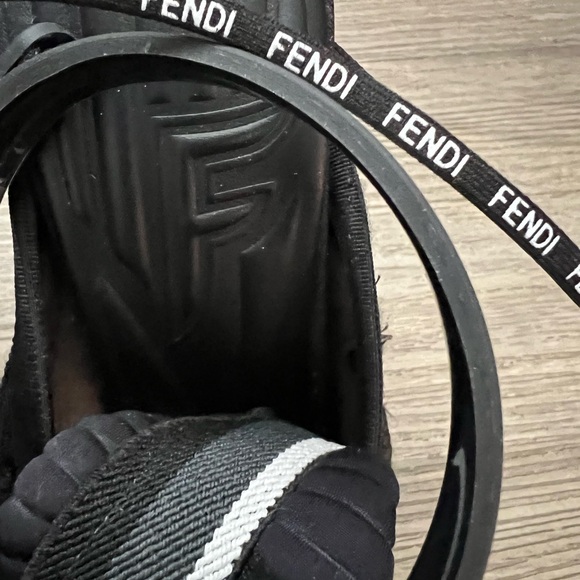 Beautiful Sandals Fendi✨ - Picture 8 of 9